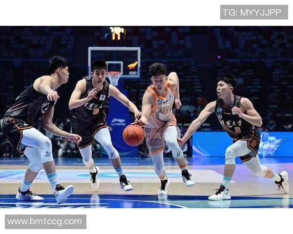 1月13日北京队迎战八一队期待一场精彩的篮球对决与激情碰撞